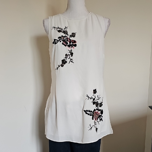 WHBM Asymmetrical Embellished Sleeveless Blouse - Picture 1 of 6